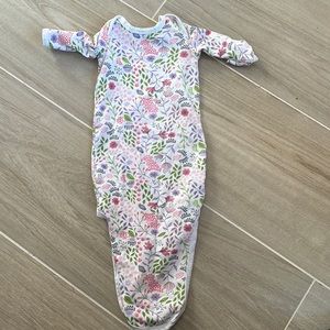 Flower sleeper gown